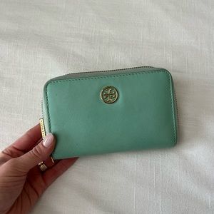 Light blue Tory burch leather wallet